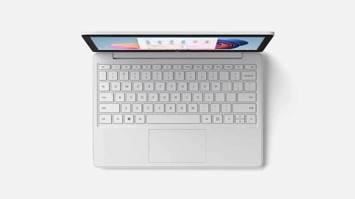 Microsoft Surface Laptop SE image 4